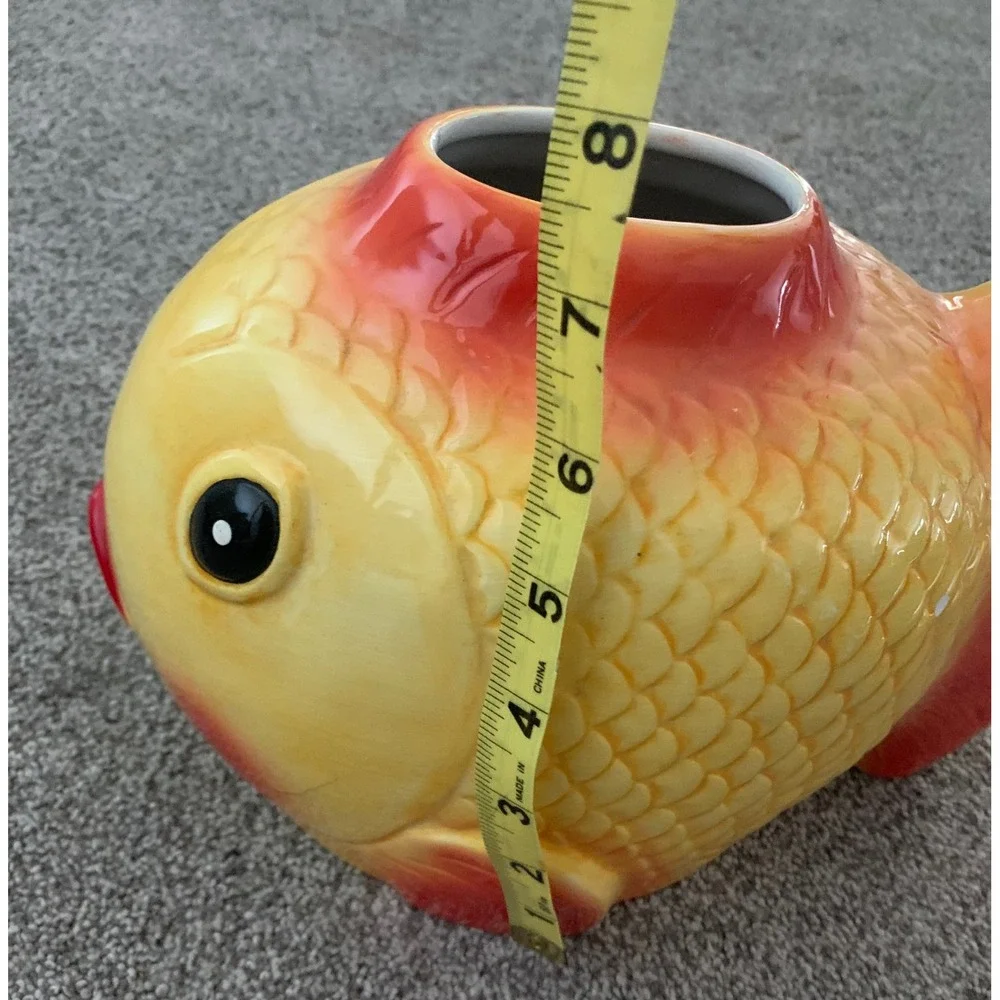 Ceramic Fish tissue holder Vintage Retro Whimsigoth Kitsch 8in Rare